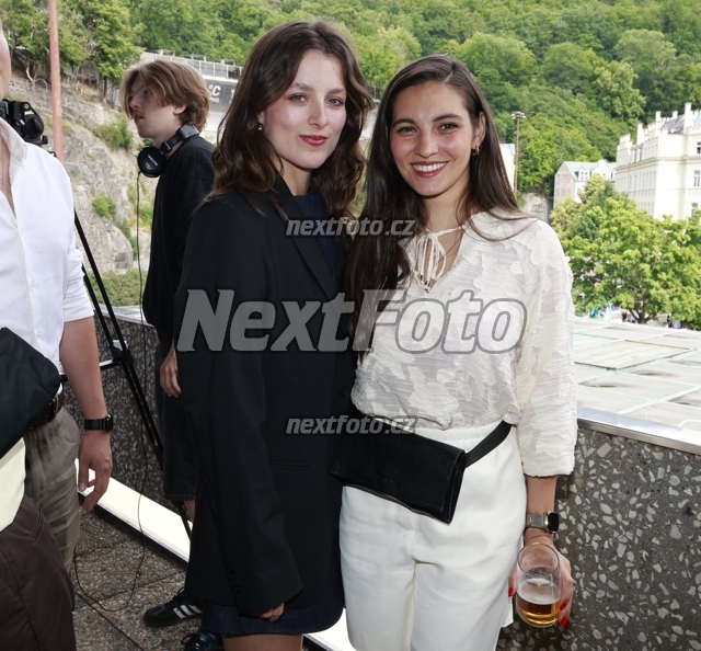 0564 Rosalie Malinska Sara Affasova.JPG