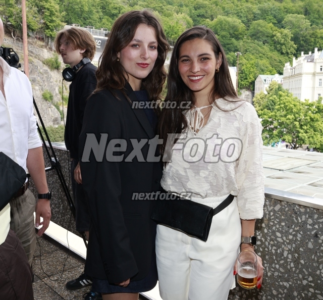 0565 Rosalie Malinska Sara Affasova.JPG
