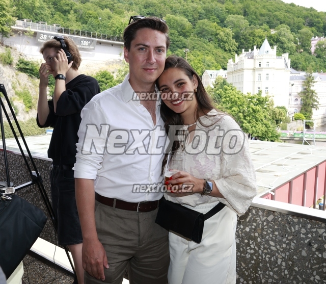 0569 Sara Affasova Martin Donutil.JPG