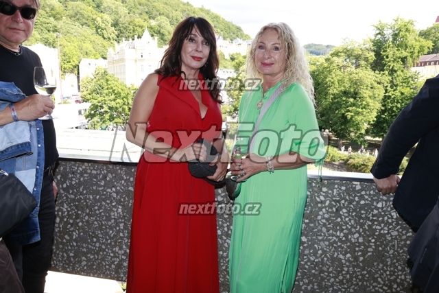 0621 Nela Boudova Svetlana Nalepkova.JPG