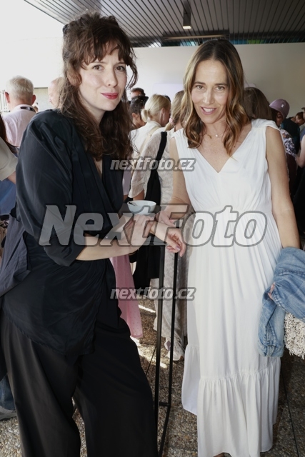 0645 Jana Kolesarova.JPG