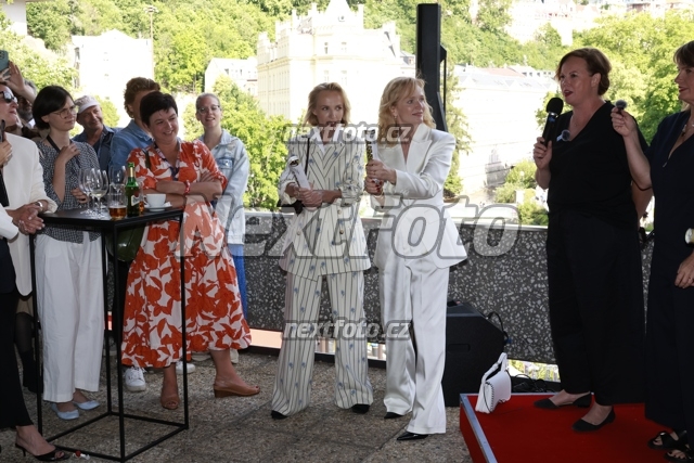 0689 Ana Geislerova Jana Plodkova.JPG
