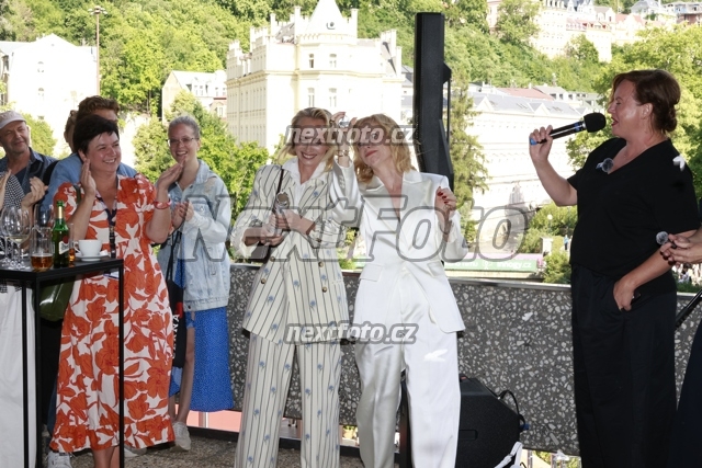 0701 Ana Geislerova Jana Plodkova.JPG