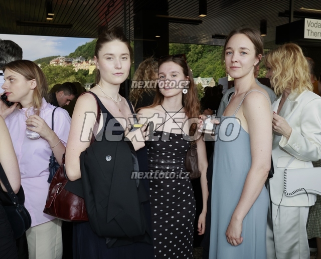 0738 Jindriska Hanusova Denisa Baresova.JPG