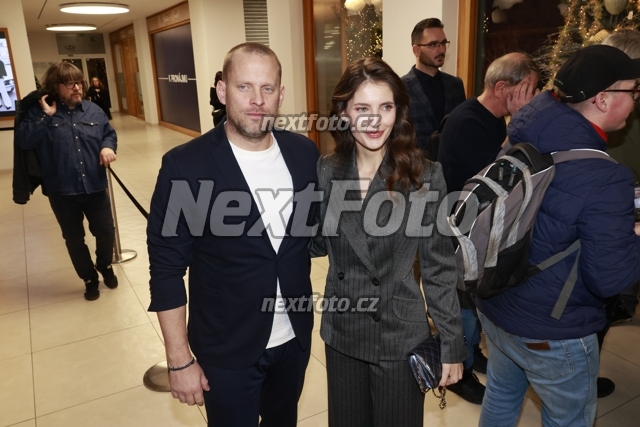 7777 Jakub Prachar Sara Sandeva.JPG