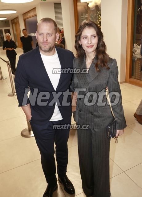 7792 Jakub Prachar Sara Sandeva.JPG