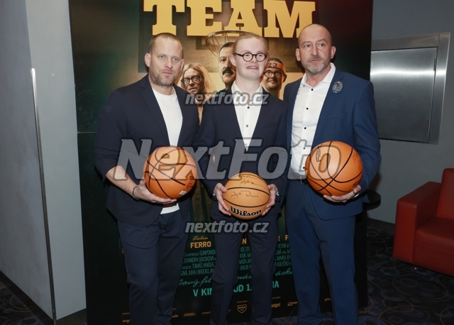 8240 Martin Hofmann Jakub Prachar Martin Polisensky.JPG