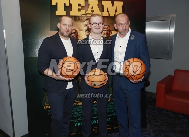 8244 Martin Hofmann Jakub Prachar Martin Polisensky.JPG