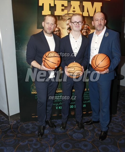 8248 Martin Hofmann Jakub Prachar Martin Polisensky.JPG