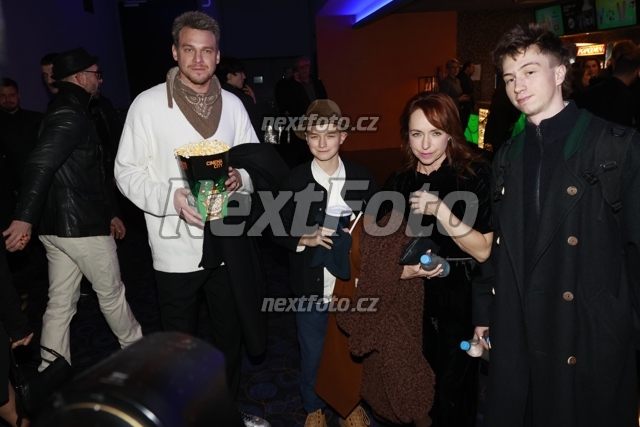 8279 Tatiana Vilhelmova Dykova Vojta Dyk Alois Dyk Cyril Cechak.JPG