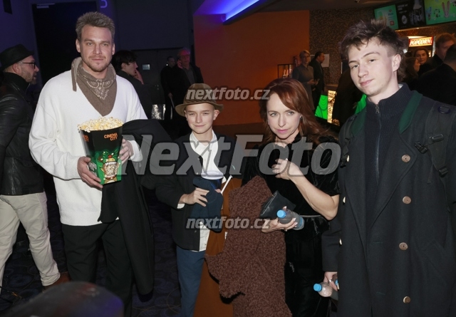 8280 Tatiana Vilhelmova Dykova Vojta Dyk Alois Dyk Cyril Cechak.JPG