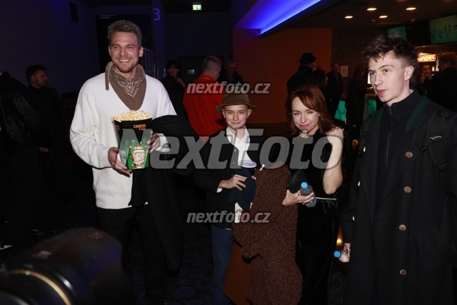 8290 Tatiana Vilhelmova Dykova Vojta Dyk Alois Dyk Cyril Cechak.JPG