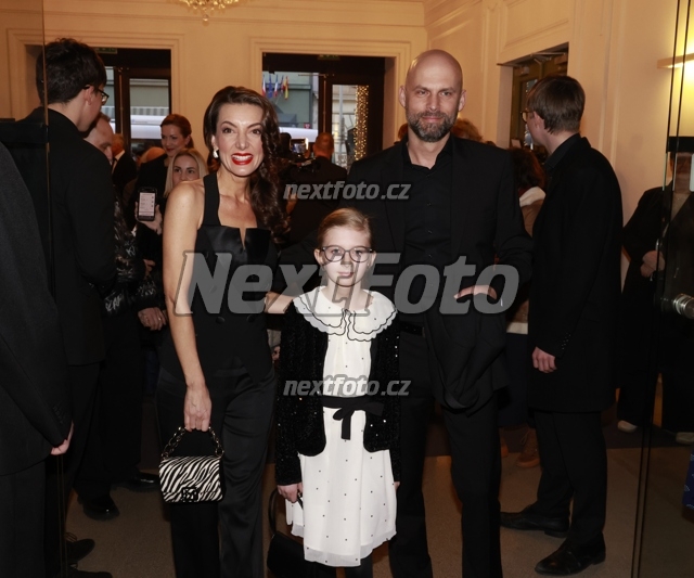 4335 Dasha Dagmar Sobkova Ondrej Sluka.JPG