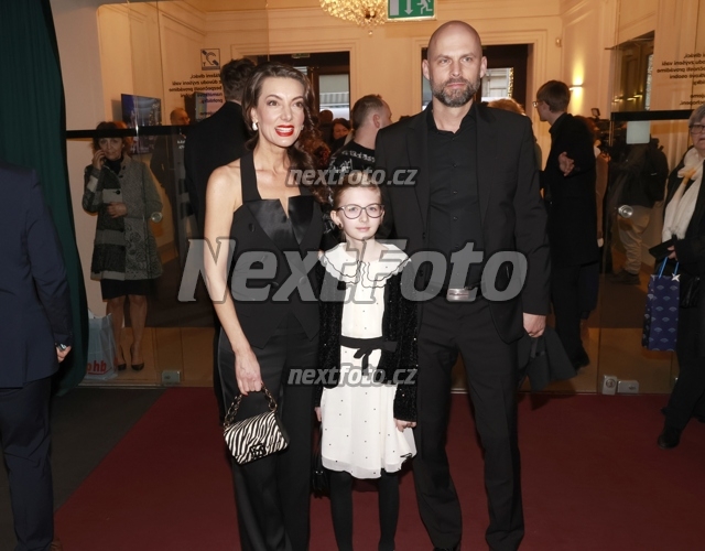 4343 Dasha Dagmar Sobkova Ondrej Sluka.JPG