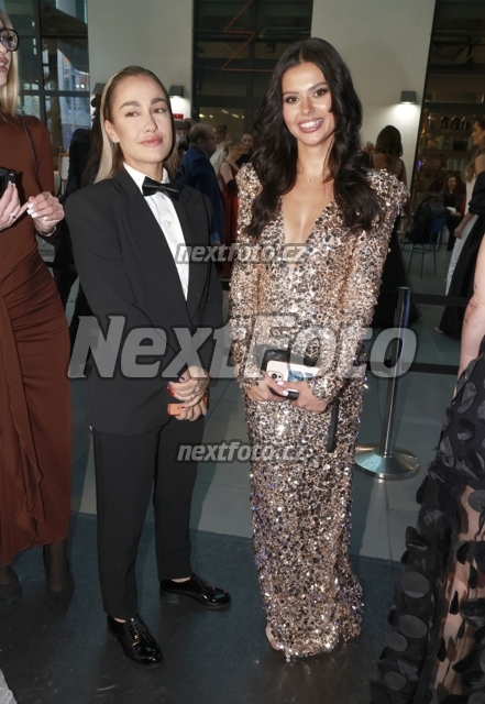 5803 Barbora Mlejnkova Natalia Al Imam.JPG