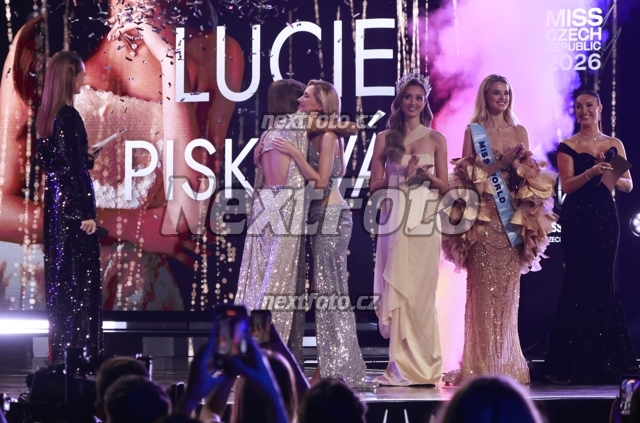 6507 Daniela Pisarovicova Linda Gorecka Krystyna Pyszkova Lucie Piskova Eliska Kukacova.JPG