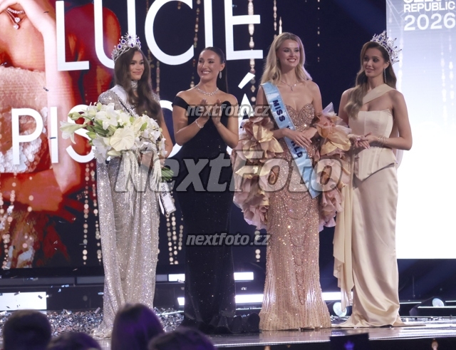 6547 Lucie Piskova Linda Gorecka Krystyna Pyszkova Tatana Makarenko.JPG