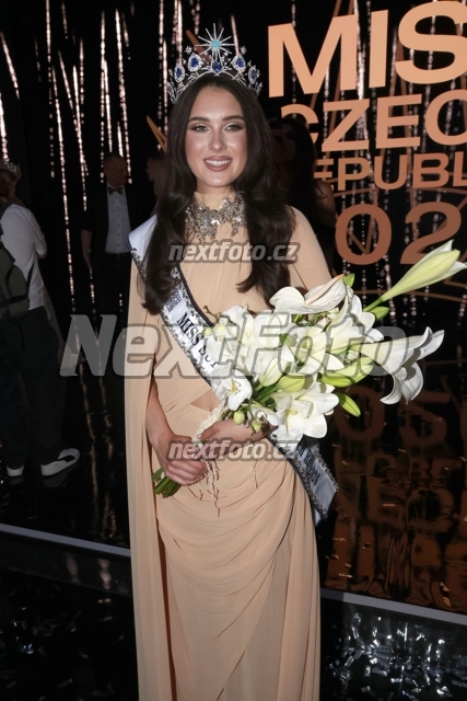 6774 Barbara Plintova.JPG