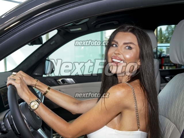 0153 Lela Ceterova Vemola.JPG