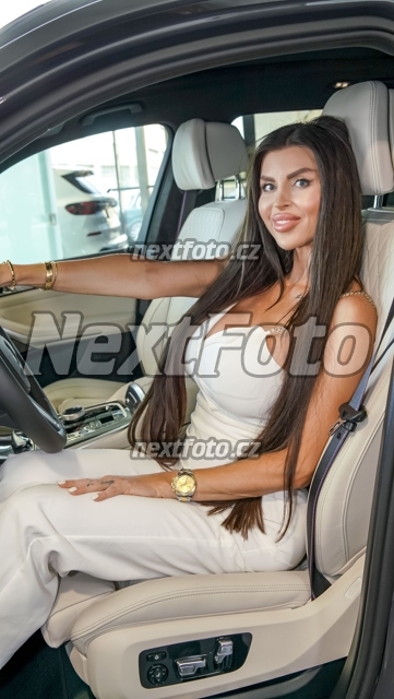 0210 Lela Ceterova Vemola.JPG