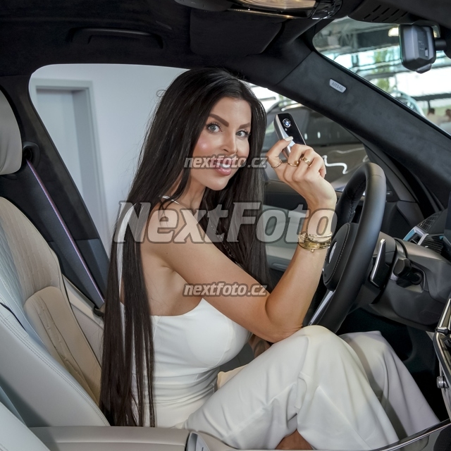 0284 Lela Ceterova Vemola.JPG